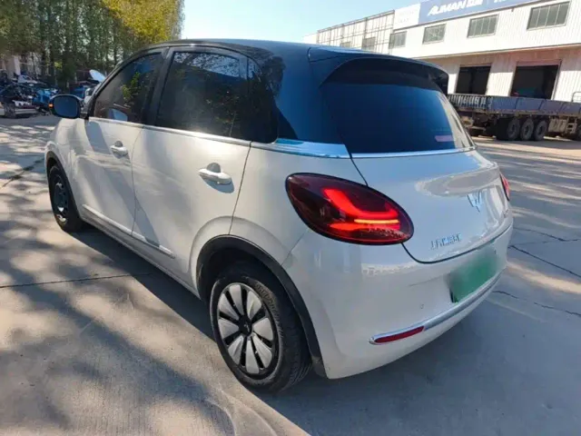 Wuling Bingo — Фото автомобиля 4