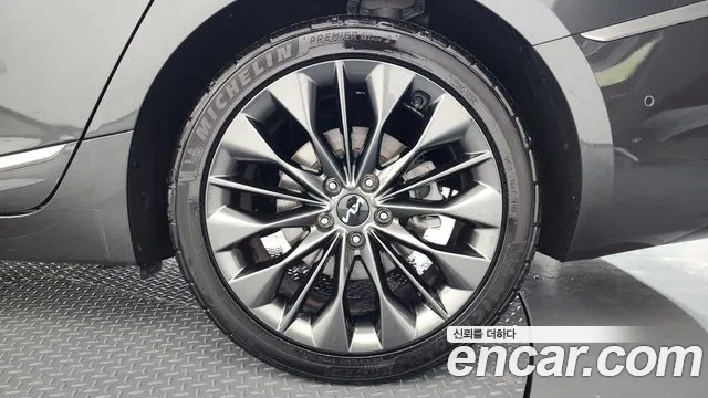 Kia K8 2.5 Бензин 2WD — Фото автомобиля 17