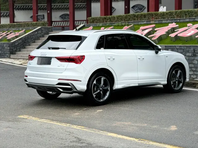Audi Q3 — Фото автомобиля 7