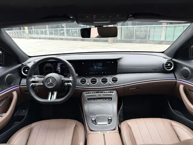Mercedes-Benz E-Class — Фото автомобиля 9