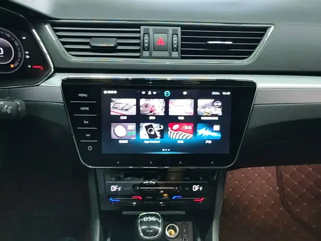 Skoda Superb — Фото автомобиля 12