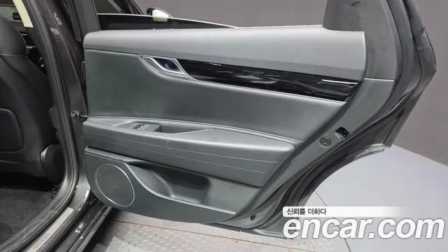Genesis G80 Бензин 2.5 турбо AWD — Фото автомобиля 20