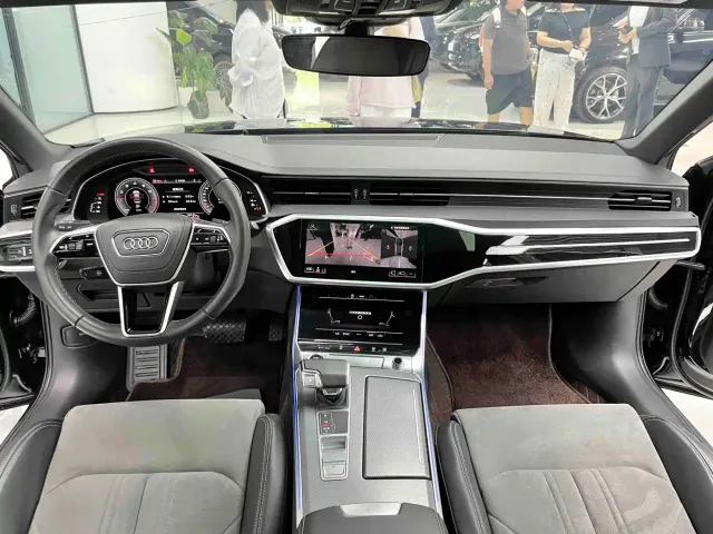 Audi A6L — Фото автомобиля 4