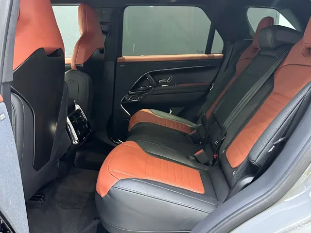 Land Rover Range Rover Sport — Фото автомобиля 12
