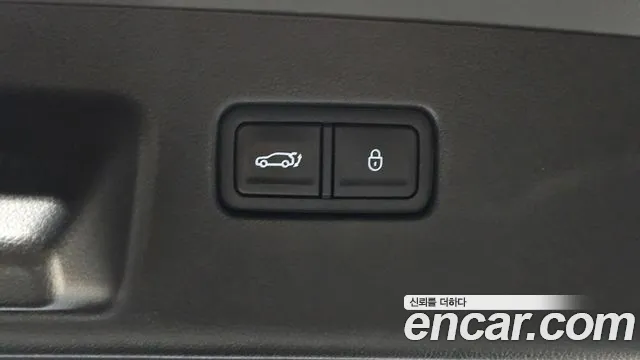 Genesis GV60 — Фото автомобиля 12