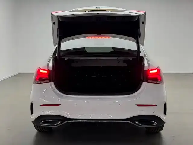 Mercedes-Benz A-Class — Фото автомобиля 12