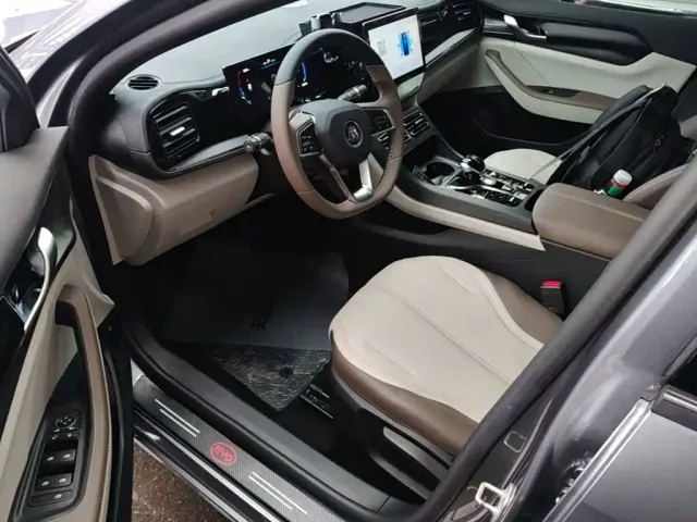 BYD Qin PLUS — Фото автомобиля 15