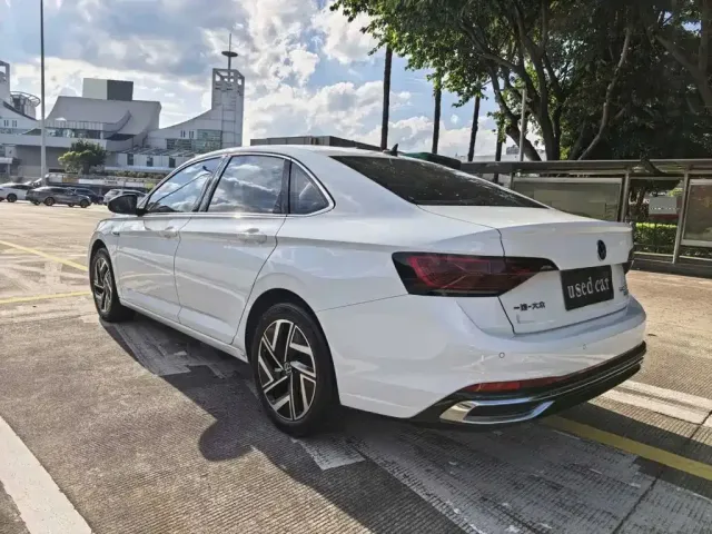 Volkswagen Sagitar — Фото автомобиля 3