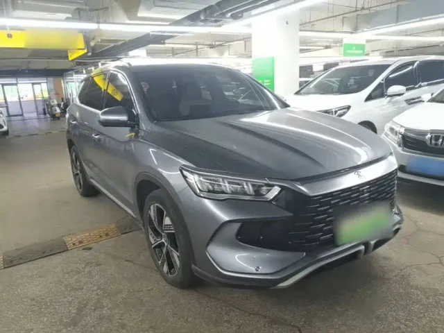 BYD Song Pro — Фото автомобиля 3