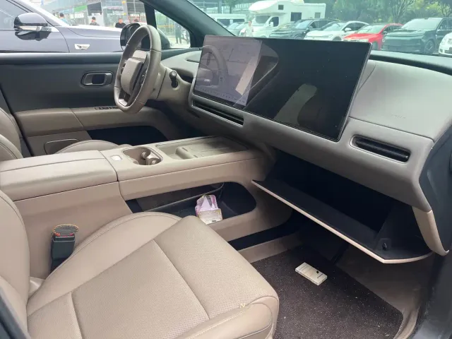 Li Auto i6 — Фото автомобиля 4
