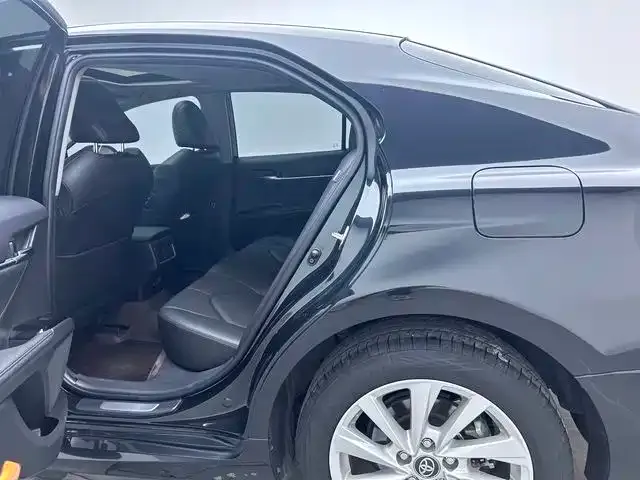 Toyota Camry — Фото автомобиля 11