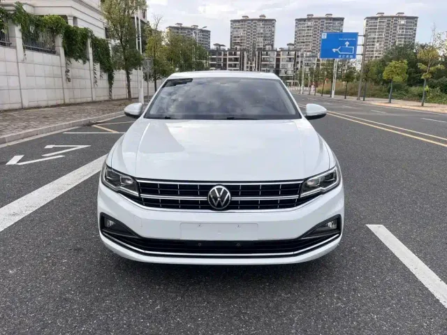 Volkswagen Bora — Фото автомобиля 2