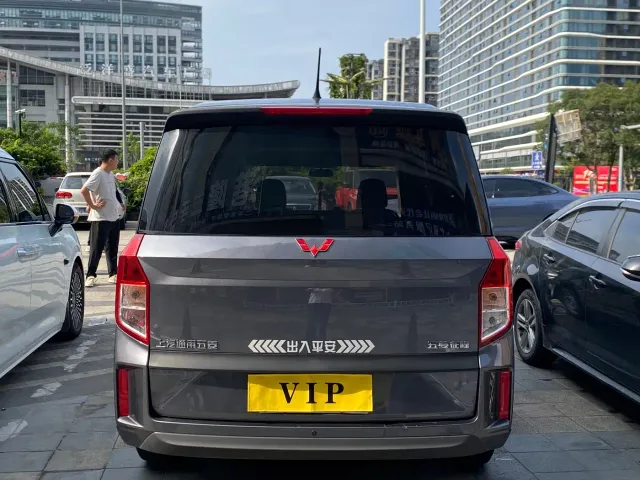 Wuling Zhengcheng — Фото автомобиля 13