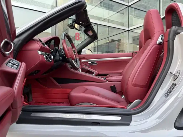 Porsche 718 — Фото автомобиля 16