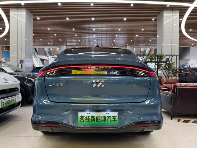 IM Motors LS6 — Фото автомобиля 5