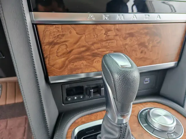 Nissan Patrol — Фото автомобиля 20