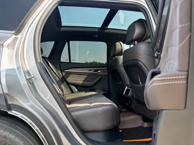 Geely Xingyue L — Фото автомобиля 12