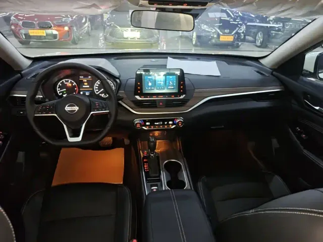 Nissan Teana — Фото автомобиля 9