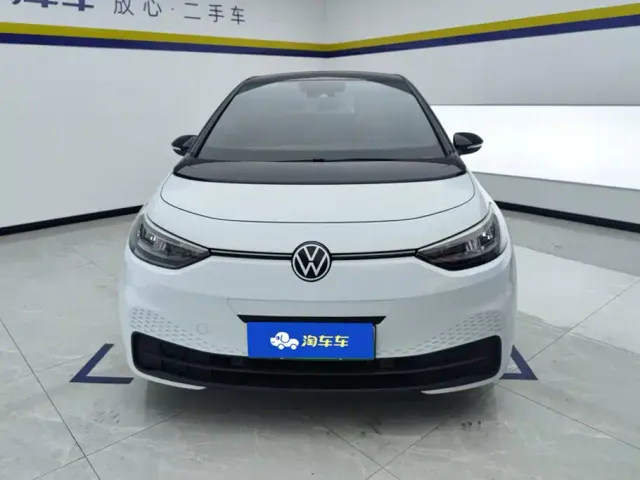 Volkswagen ID.3 — Фото автомобиля 2