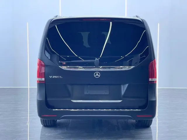 Mercedes-Benz V-Class — Фото автомобиля 17