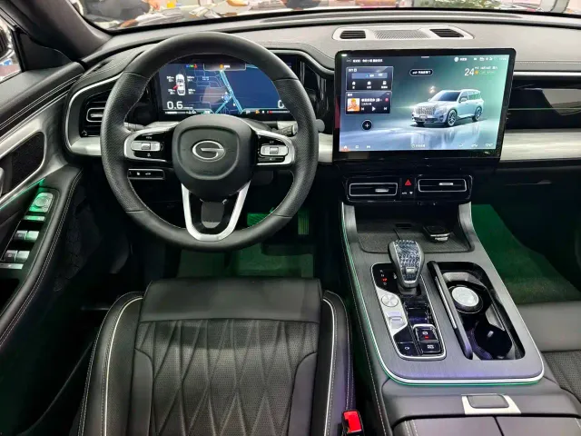 GAC Trumpchi GS8 — Фото автомобиля 12