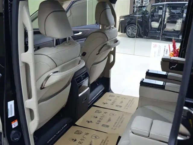 Toyota Vellfire — Фото автомобиля 5
