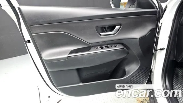 Hyundai Kona SX2 — Фото автомобиля 13