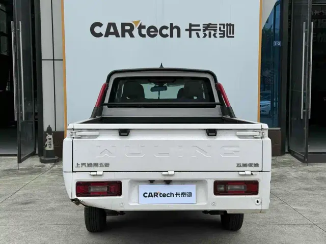 Wuling Zhengcheng — Фото автомобиля 12