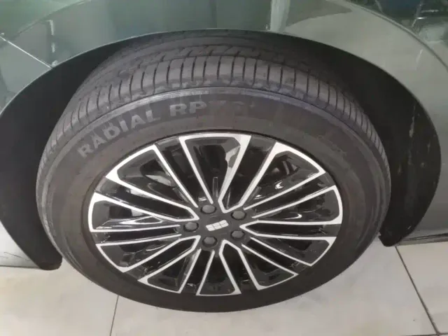 Geely Galaxy Xingyao 8 — Фото автомобиля 22