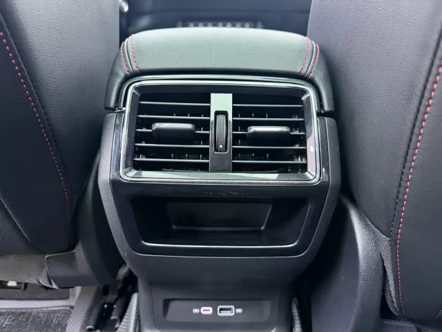 Skoda Karoq — Фото автомобиля 16