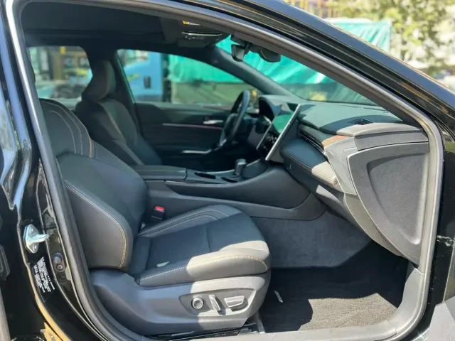 Toyota Avalon — Фото автомобиля 7