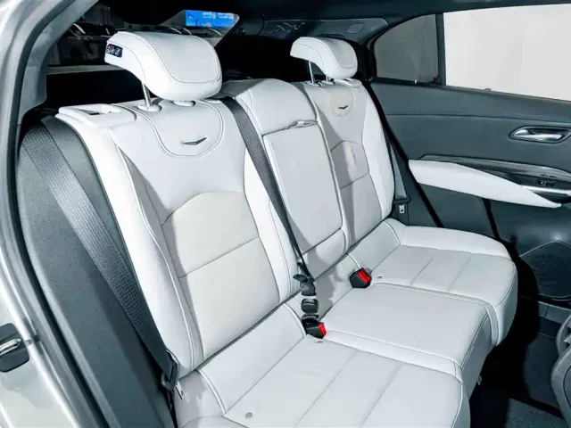 Cadillac XT4 — Фото автомобиля 21