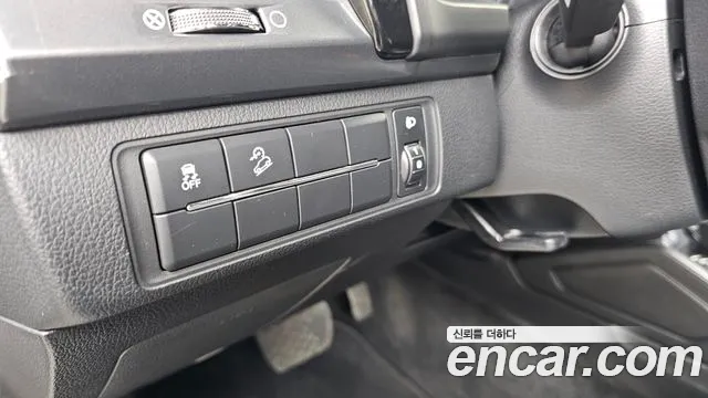 KG_Mobility_Ssangyong Rexton Новый Rexton Sport Дизель 2.2 2WD — Фото автомобиля 19