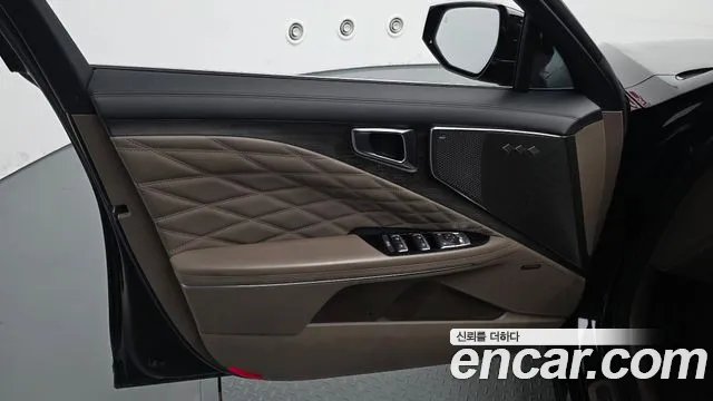 Kia K8 Hybrid — Фото автомобиля 13