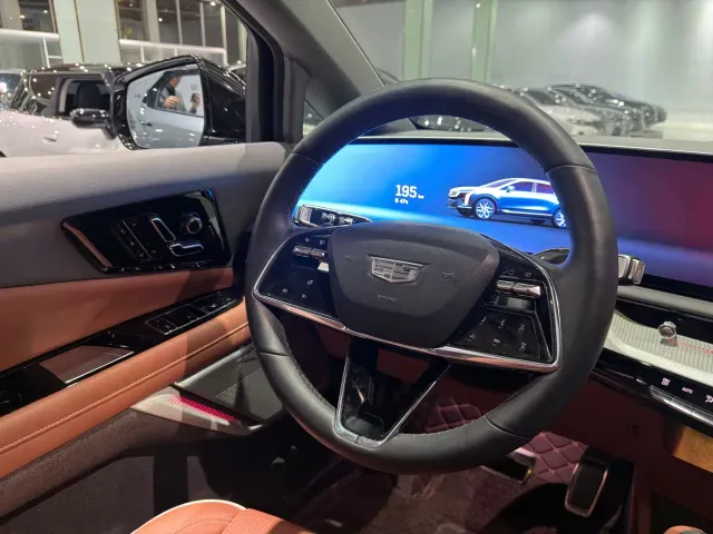 Cadillac Optiq — Фото автомобиля 10