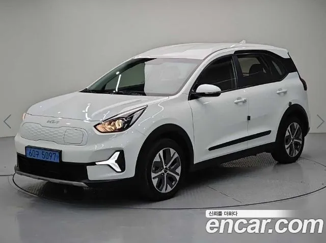Kia Niro — Фото автомобиля 3
