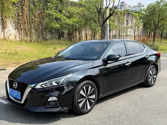 Nissan Teana — Фото автомобиля 2