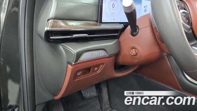 Genesis GV80 — Фото автомобиля 25