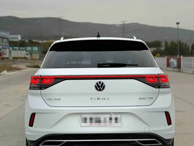 Volkswagen T-Roc — Фото автомобиля 5