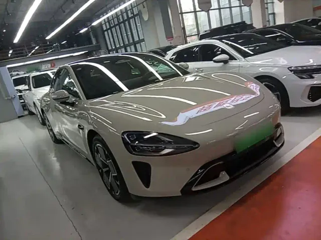 Xiaomi SU7 — Фото автомобиля 3