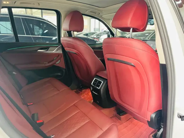 BMW X3 — Фото автомобиля 14