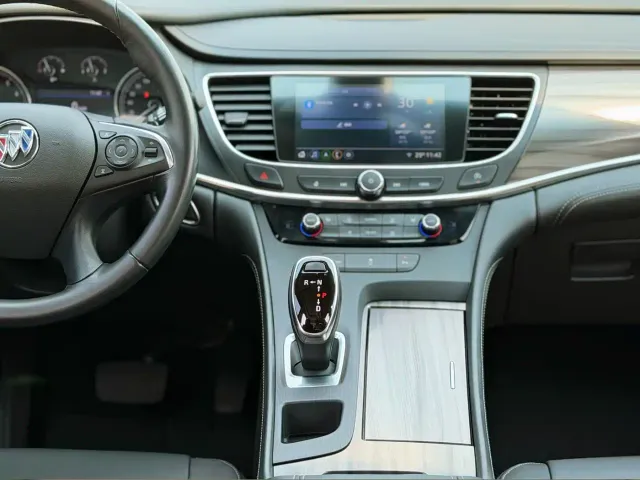 Buick LaCrosse — Фото автомобиля 16