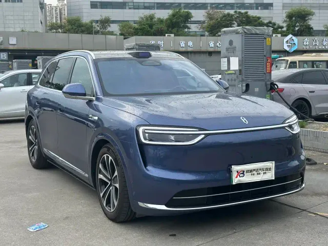 Aito M7 — Фото автомобиля 3