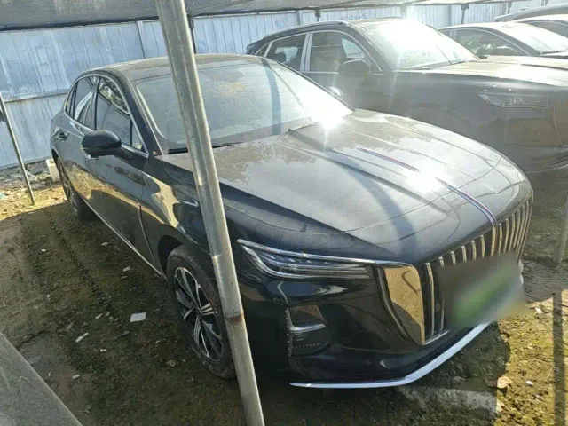 Hongqi H5 PHEV — Фото автомобиля 3