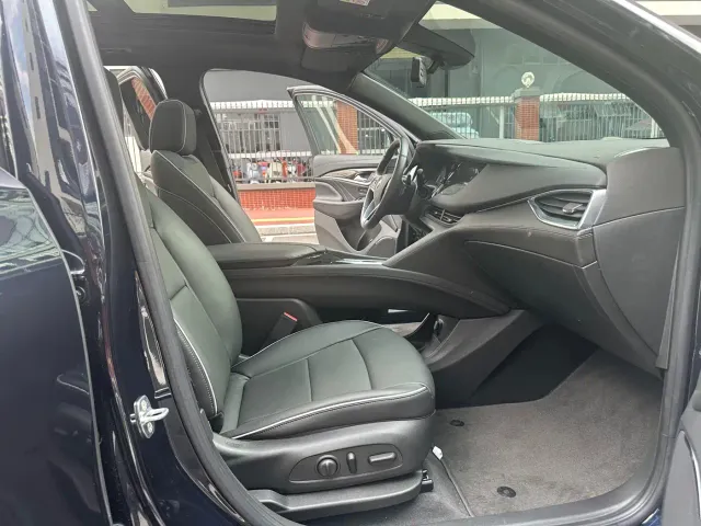 Buick Enclave — Фото автомобиля 7