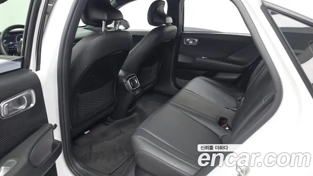 Hyundai Ioniq 6 — Фото автомобиля 16