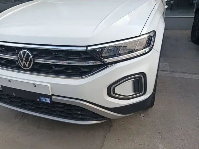 Volkswagen T-Roc — Фото автомобиля 23