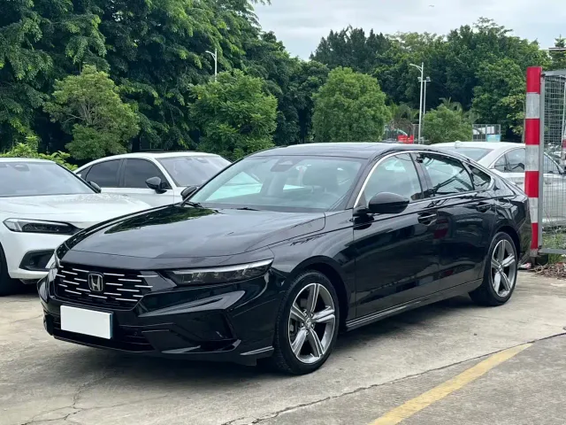 Фотография автомобиля — Honda Accord