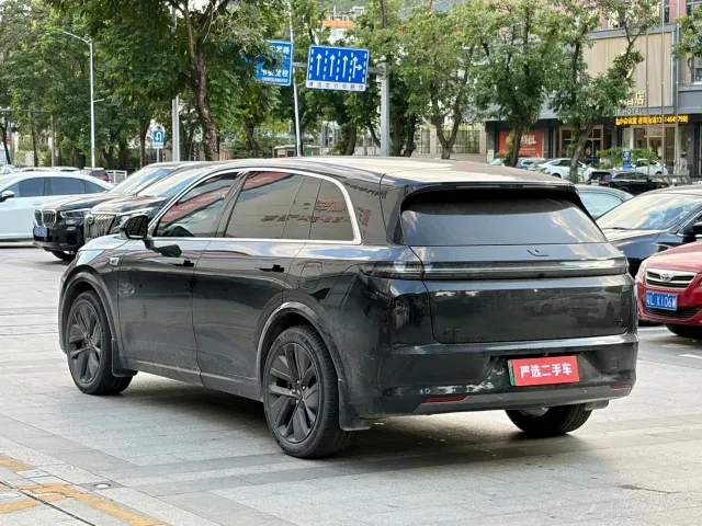 Li Auto L7 — Фото автомобиля 9