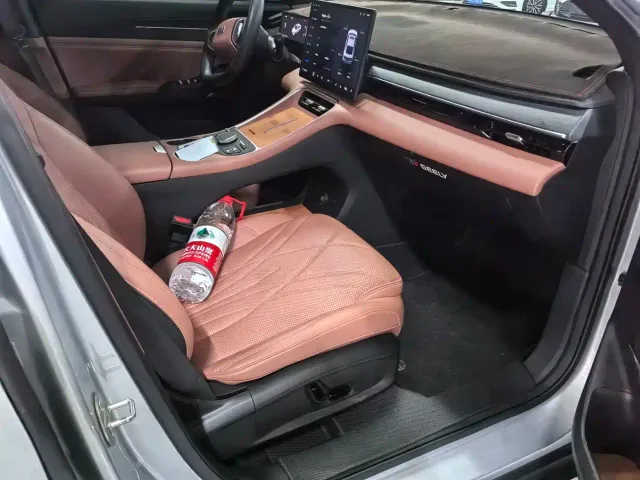 Geely Galaxy L6 — Фото автомобиля 8